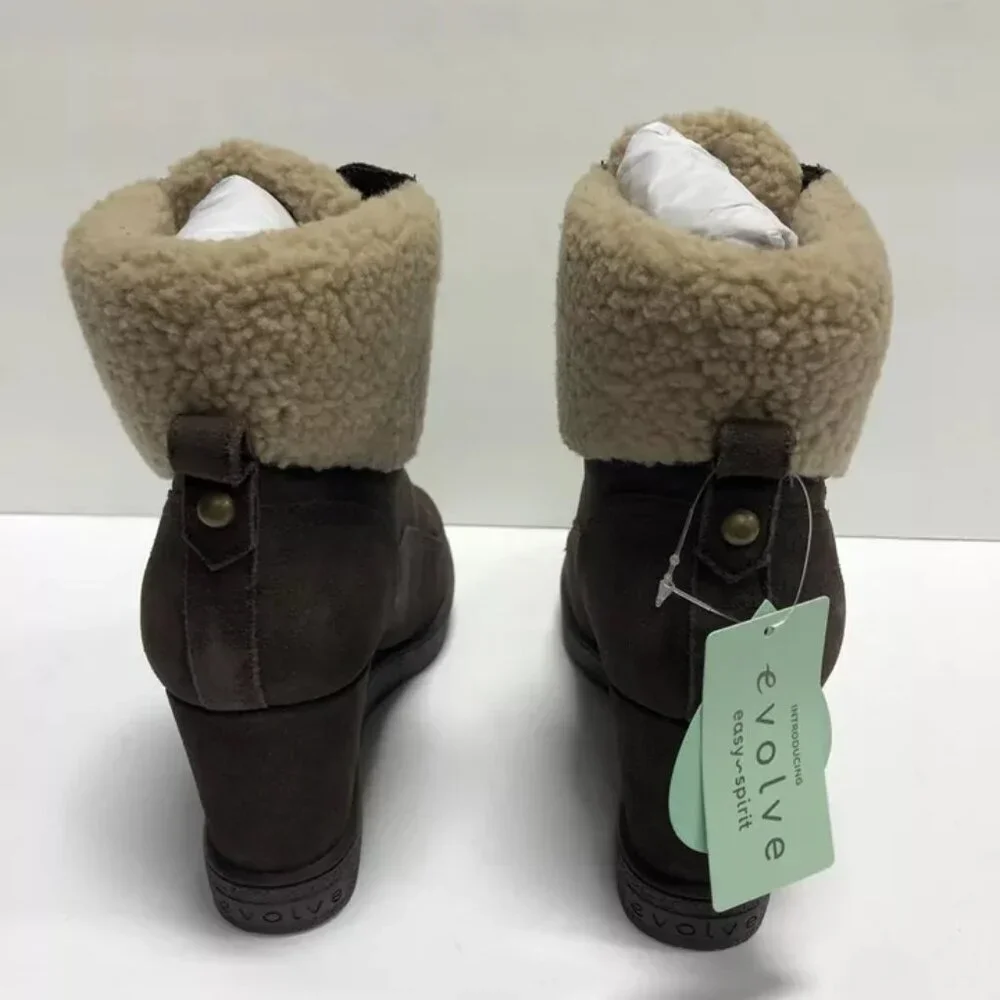 Easy Spirit Women’s Everett Dark Brown Wedgie Boots Size 8.5M